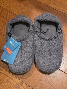 Women's Gray Cozy Fleece Slippers